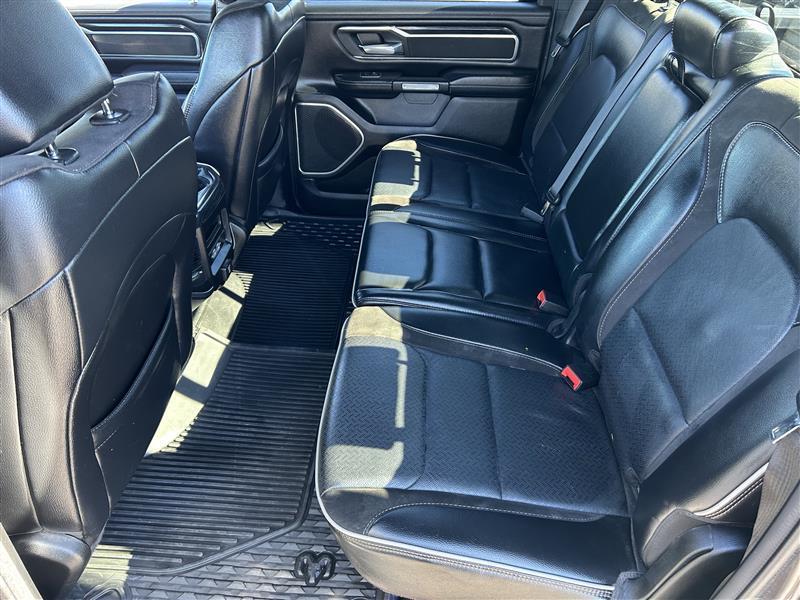 RAM 1500 Laramie Crew Cab SWB 4WD 2023