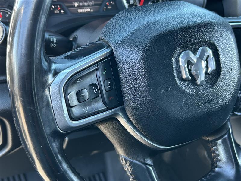 RAM 1500 Laramie Crew Cab SWB 4WD 2023