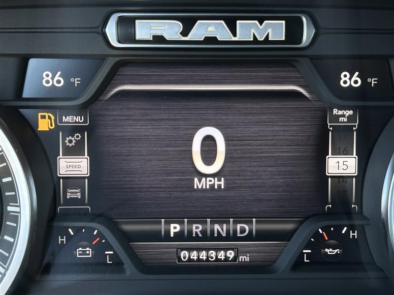 RAM 1500 Laramie Crew Cab SWB 4WD 2023