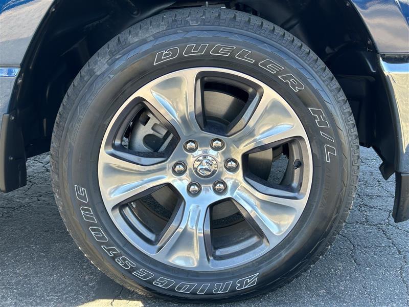 RAM 1500 Laramie Crew Cab SWB 4WD 2023