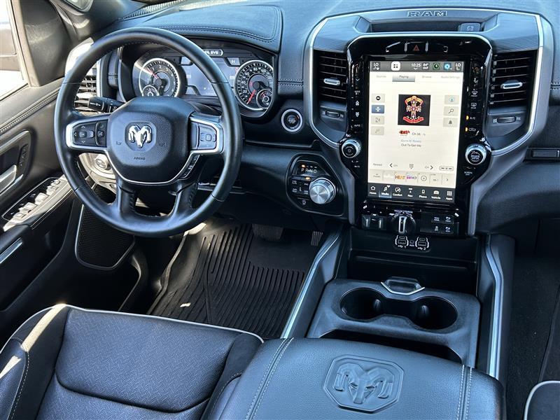 RAM 1500 Laramie Crew Cab SWB 4WD 2023