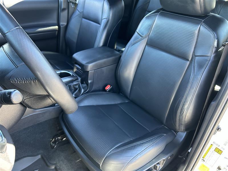 Toyota Tacoma SR5 Double Cab Long Bed V6 6AT 4WD 2023