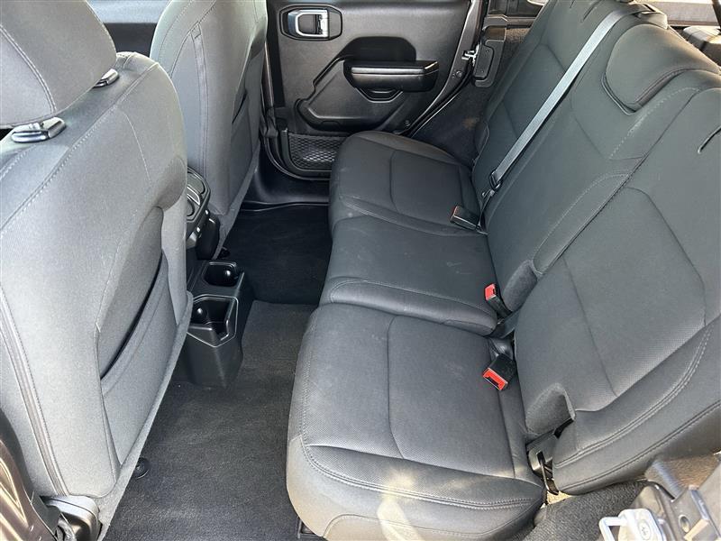 Jeep Wrangler Unlimited Sport 2021