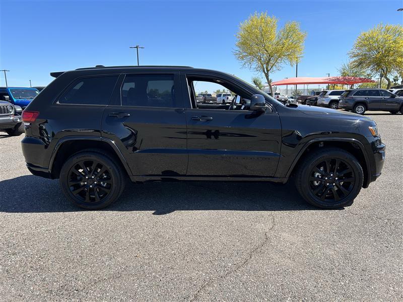 Jeep Grand Cherokee Laredo X 4WD 2021