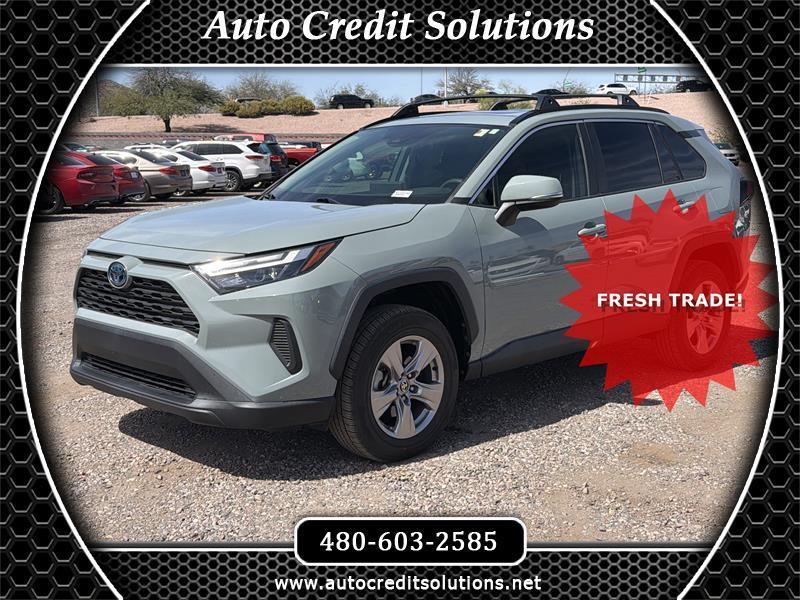 Toyota RAV4 Hybrid XLE 2022