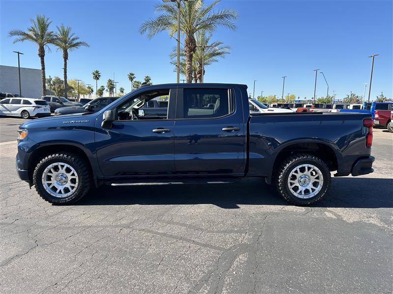 Chevrolet Silverado 1500 Custom Crew Cab 2WD 2022