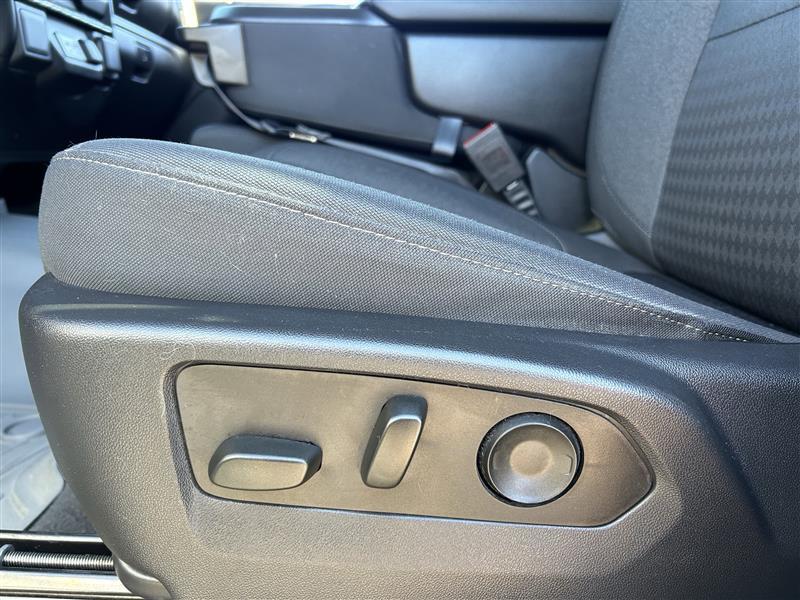 Chevrolet Silverado 1500 Custom Crew Cab 2WD 2022