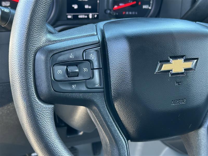 Chevrolet Silverado 1500 Custom Crew Cab 2WD 2022