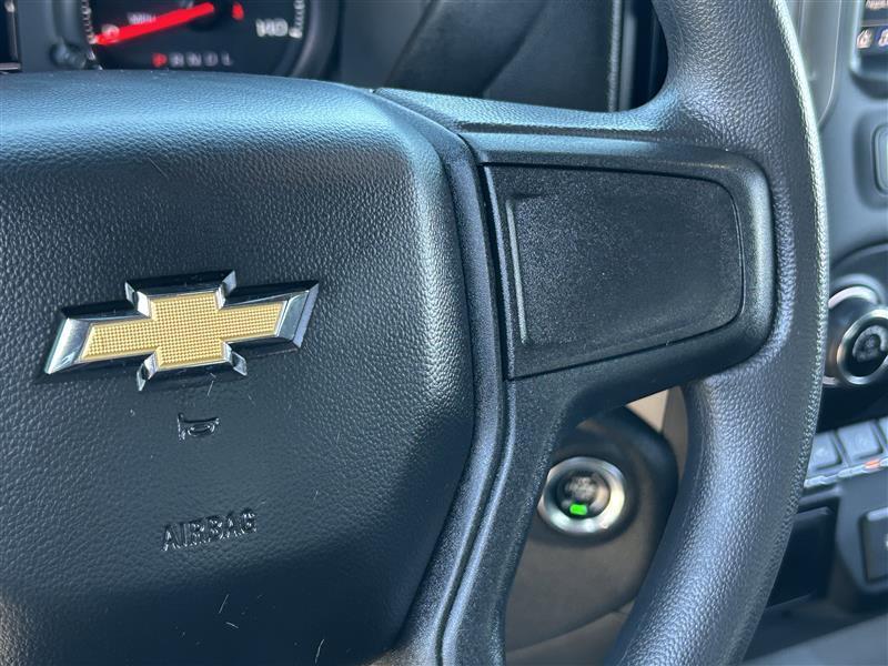 Chevrolet Silverado 1500 Custom Crew Cab 2WD 2022