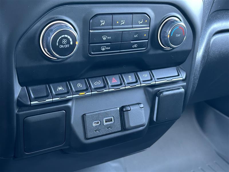 Chevrolet Silverado 1500 Custom Crew Cab 2WD 2022