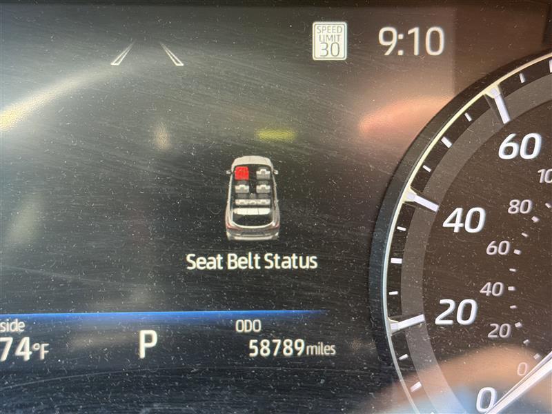 Toyota Highlander XLE AWD V6 2021