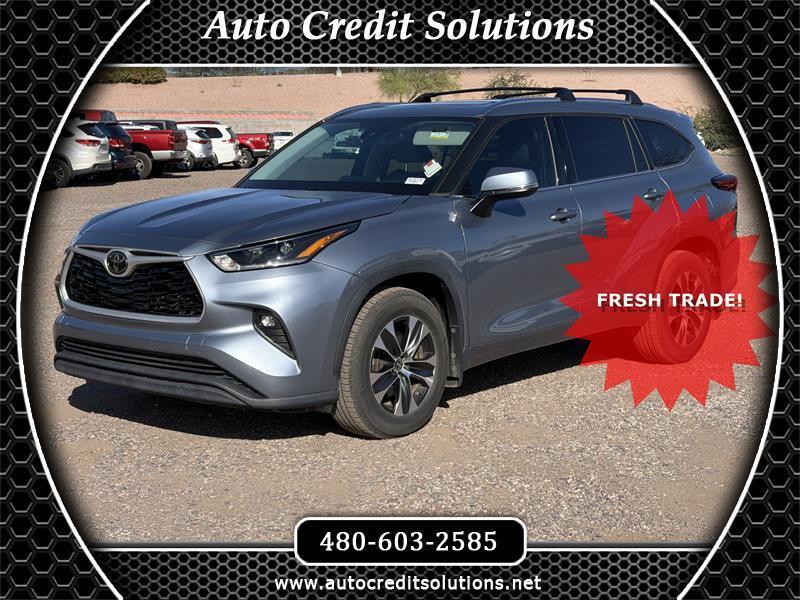 Toyota Highlander XLE AWD V6 2021