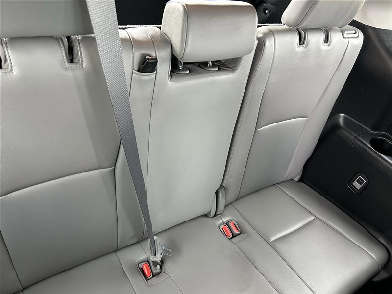 Toyota Highlander XLE AWD V6 2021