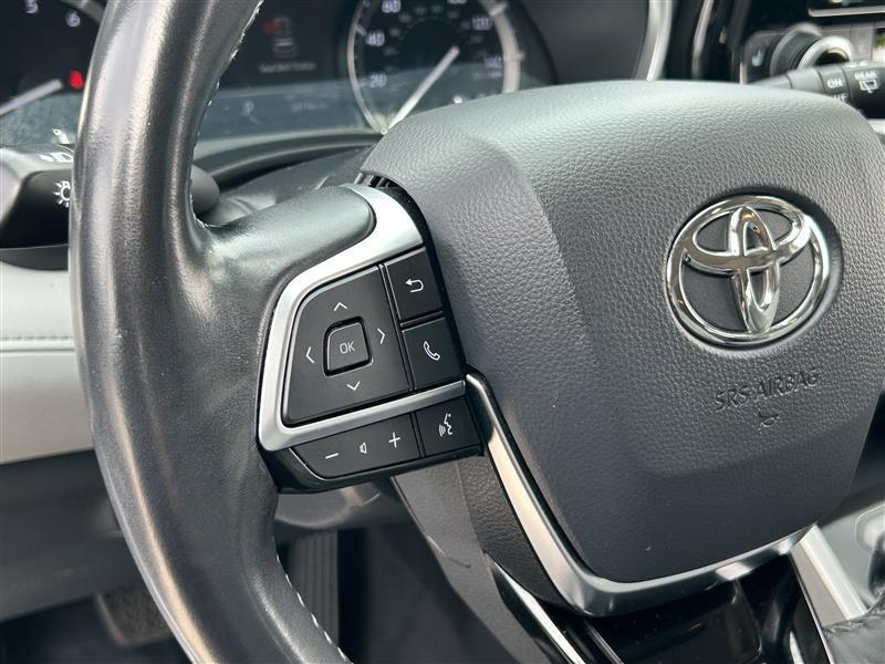 Toyota Highlander XLE AWD V6 2021