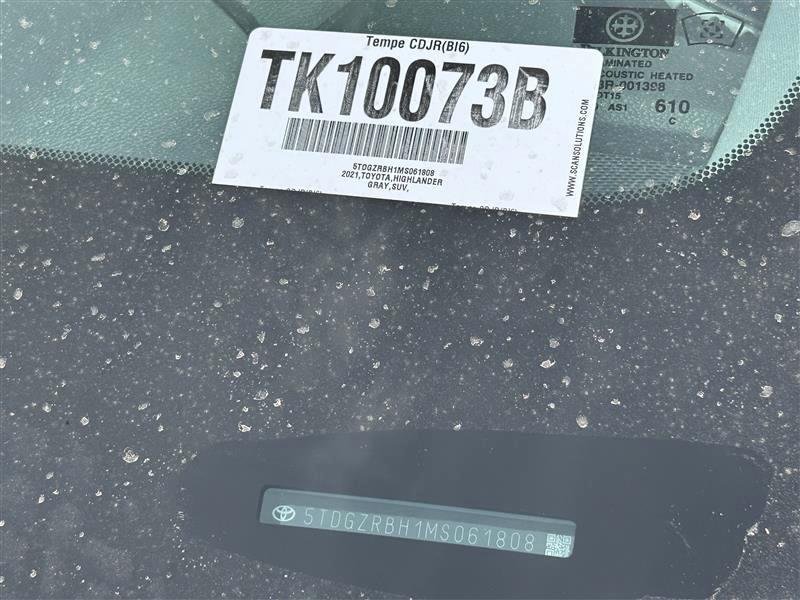 Toyota Highlander XLE AWD V6 2021