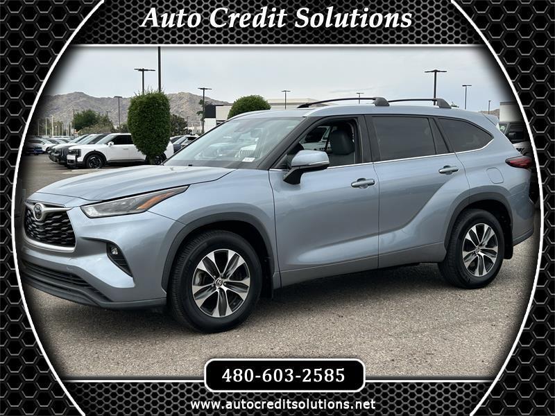 2021 Toyota Highlander XLE AWD V6