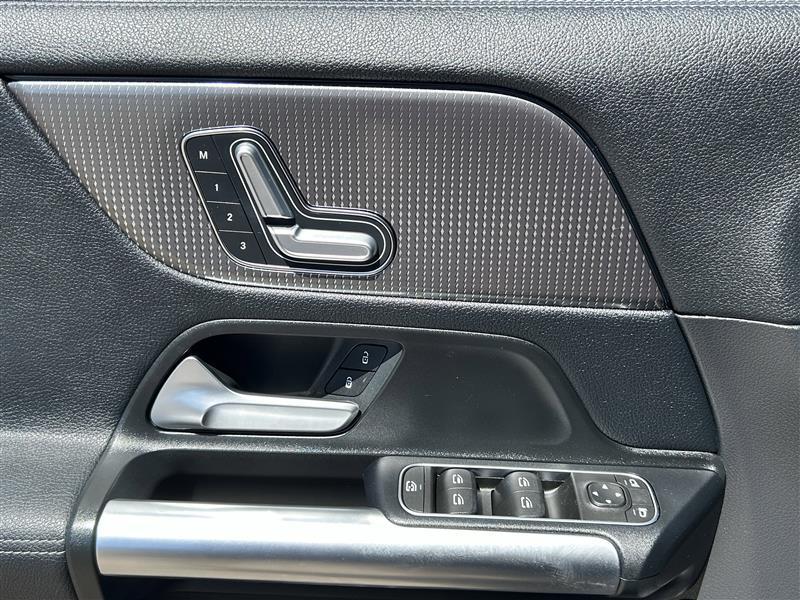 Mercedes-Benz GLA-Class GLA250 2023