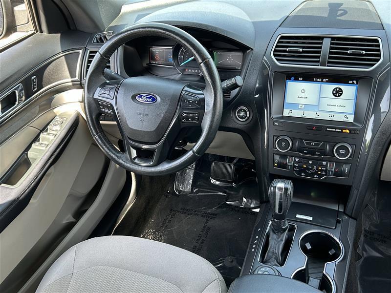 Ford Explorer XLT 4WD 2018