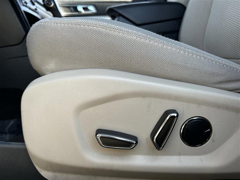 Ford Explorer XLT 4WD 2018