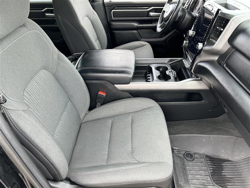 RAM 1500 Big Horn Crew Cab SWB 4WD 2023