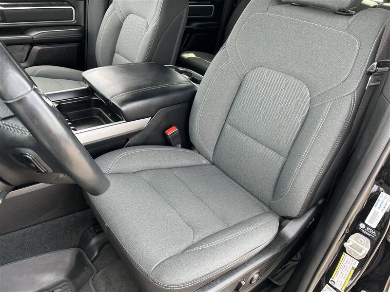 RAM 1500 Big Horn Crew Cab SWB 4WD 2023