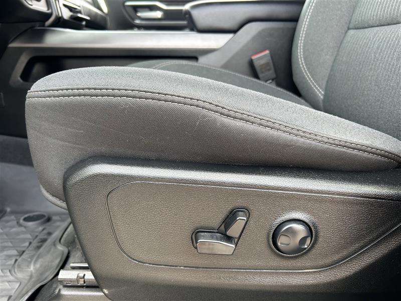 RAM 1500 Big Horn Crew Cab SWB 4WD 2023