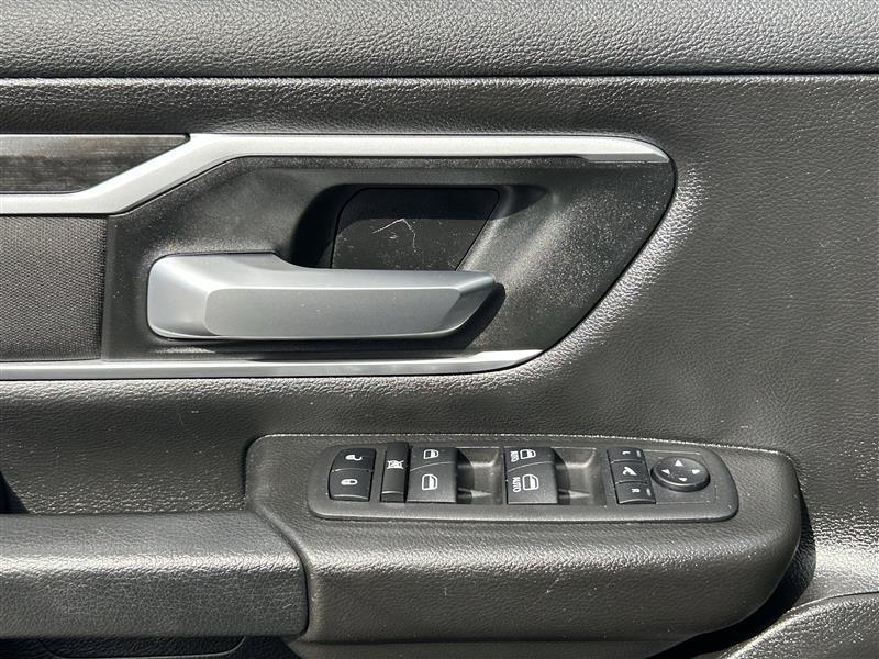 RAM 1500 Big Horn Crew Cab SWB 4WD 2023