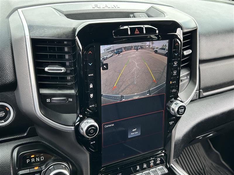 RAM 1500 Big Horn Crew Cab SWB 4WD 2023