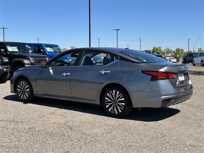 Nissan Altima 2.5 SV 2023