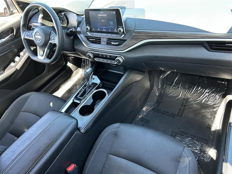 Nissan Altima 2.5 SV 2023