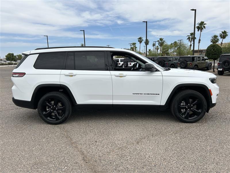 Jeep Grand Cherokee L Limited 4WD 2023