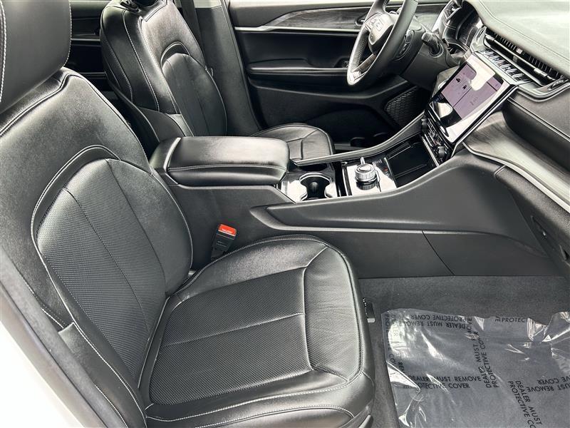 Jeep Grand Cherokee L Limited 4WD 2023