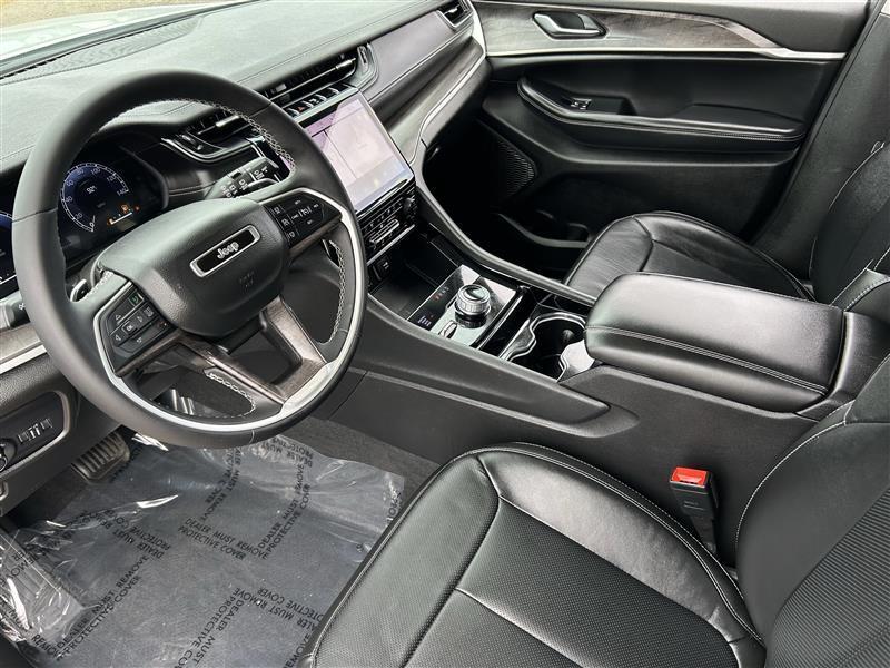 Jeep Grand Cherokee L Limited 4WD 2023