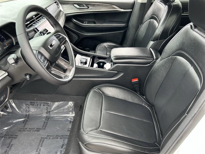 Jeep Grand Cherokee L Limited 4WD 2023