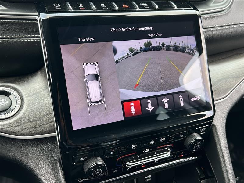 Jeep Grand Cherokee L Limited 4WD 2023