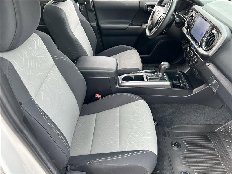 Toyota Tacoma SR5 Double Cab Long Bed V6 6AT 4WD 2022