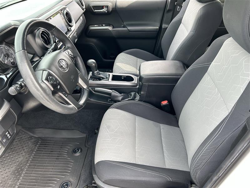 Toyota Tacoma SR5 Double Cab Long Bed V6 6AT 4WD 2022