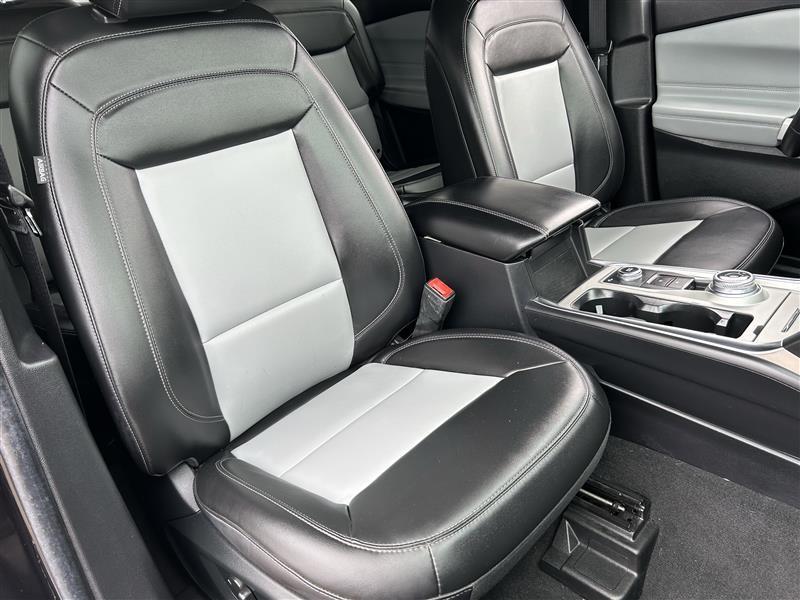 Ford Explorer XLT AWD 2022