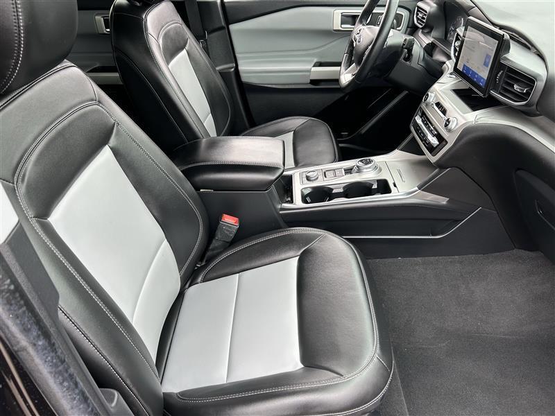 Ford Explorer XLT AWD 2022