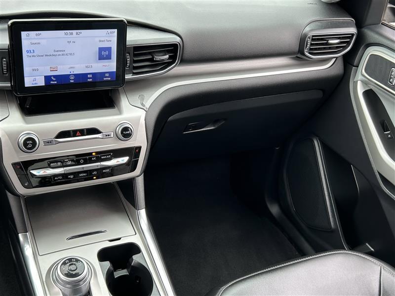 Ford Explorer XLT AWD 2022