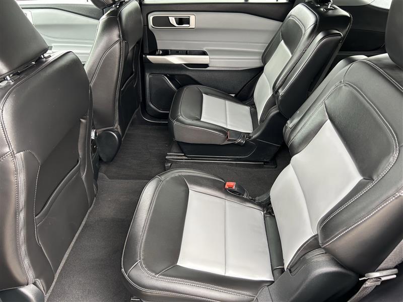 Ford Explorer XLT AWD 2022