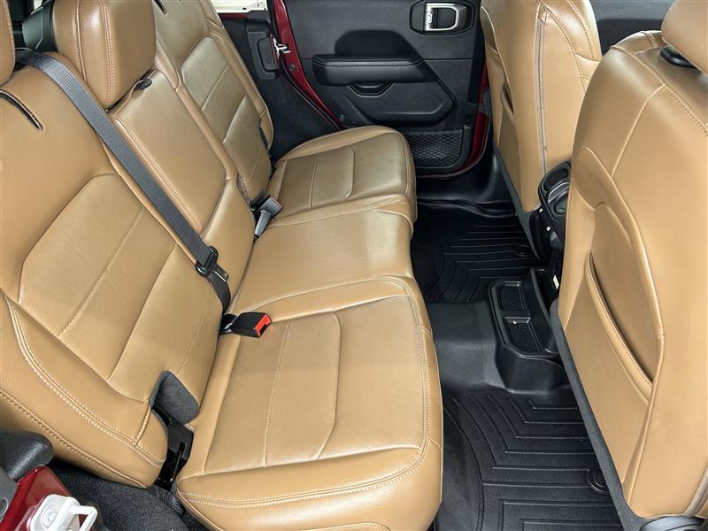 Jeep Wrangler Unlimited Sahara 2021