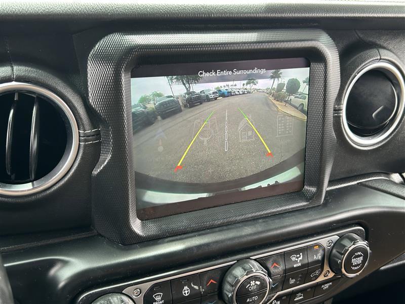 Jeep Wrangler Unlimited Sahara 2021