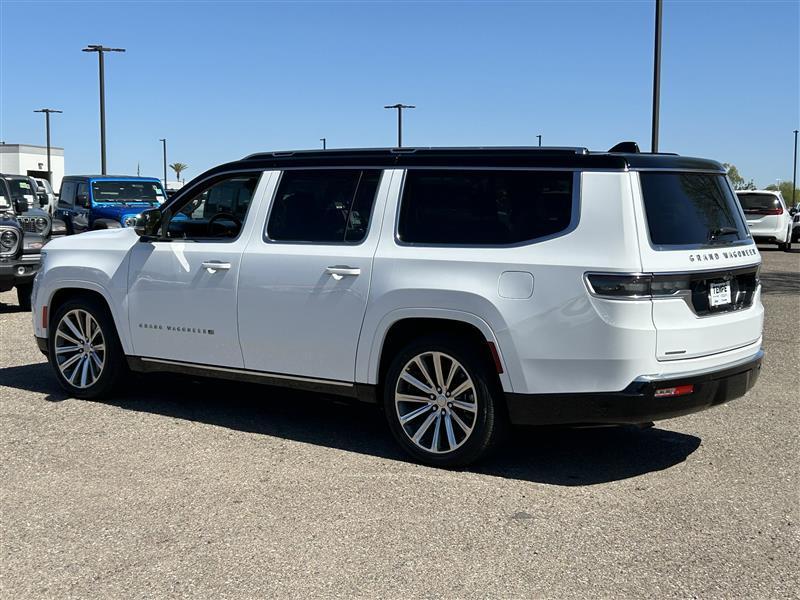 Jeep Grand Wagoneer Series II 4WD 2023