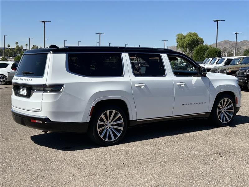 Jeep Grand Wagoneer Series II 4WD 2023