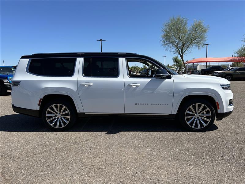 Jeep Grand Wagoneer Series II 4WD 2023