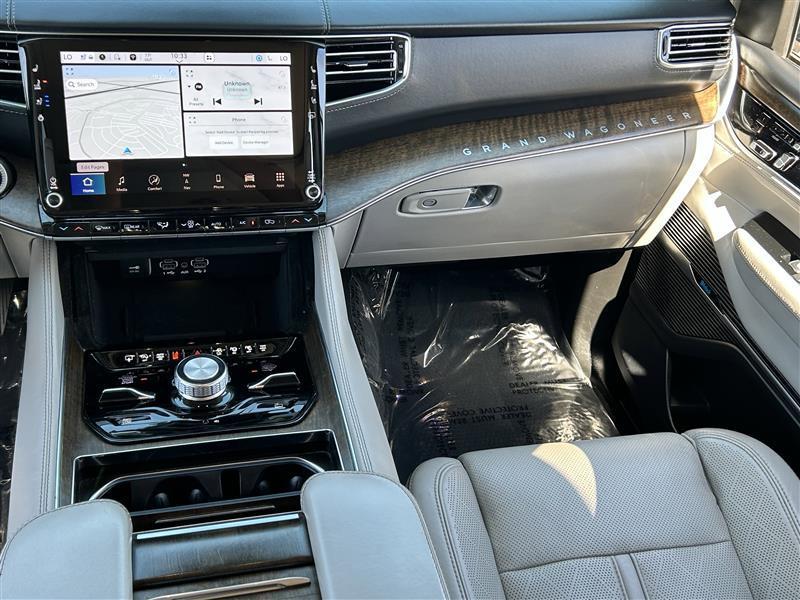 Jeep Grand Wagoneer Series II 4WD 2023