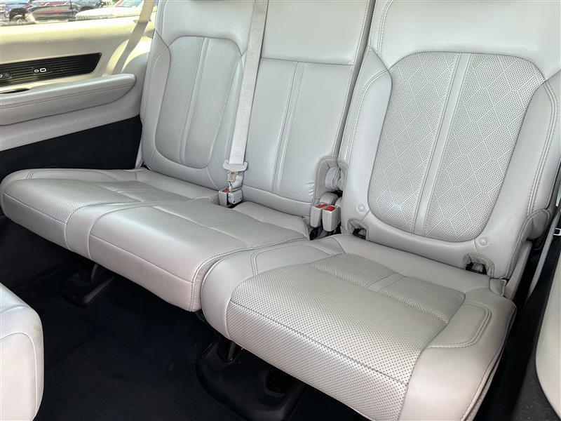 Jeep Grand Wagoneer Series II 4WD 2023