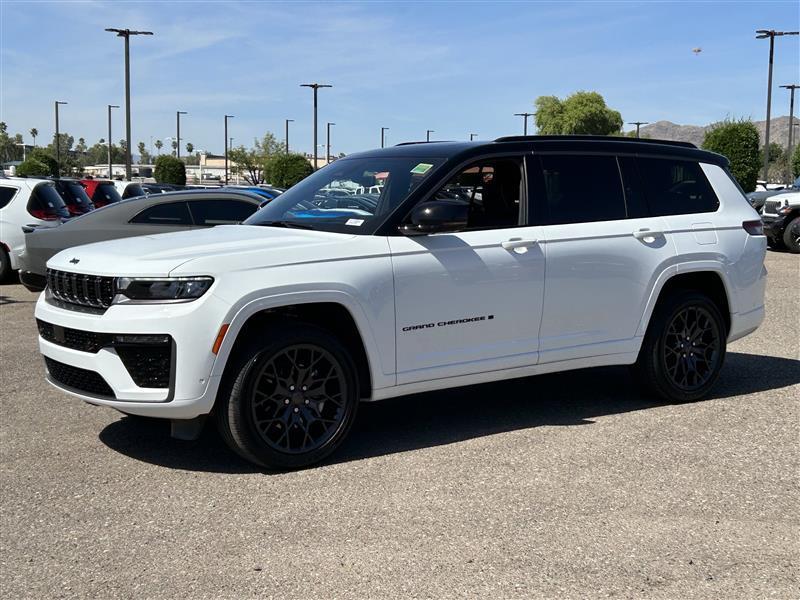 Jeep Grand Cherokee L Summit 4WD 2026