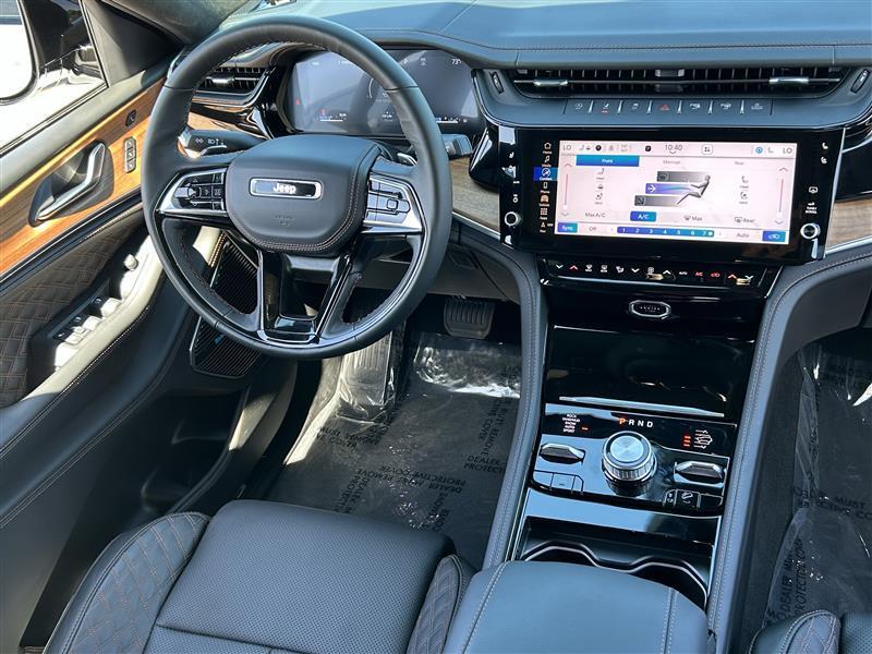 Jeep Grand Cherokee L Summit 4WD 2026